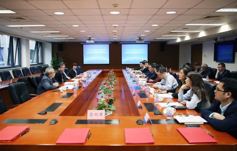 1540796972802073519.jpg 1540796972802073519.jpg